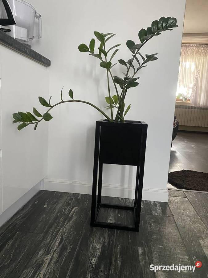 Donica metalowa stojak loftowy kwietnik Niedrzew Pierwszy