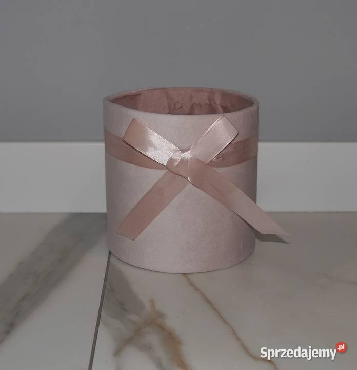 Pojemnik pudełko na pędzle kosmetyki ozdobne sprzedam