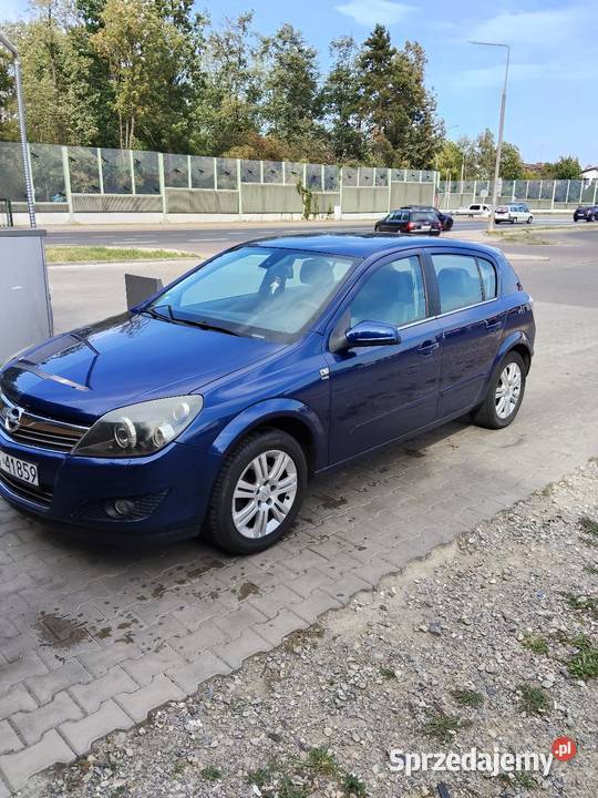 Opel Astra H 16 benzyna 2009 zadbany bez korozji 4/5 Skierniewice