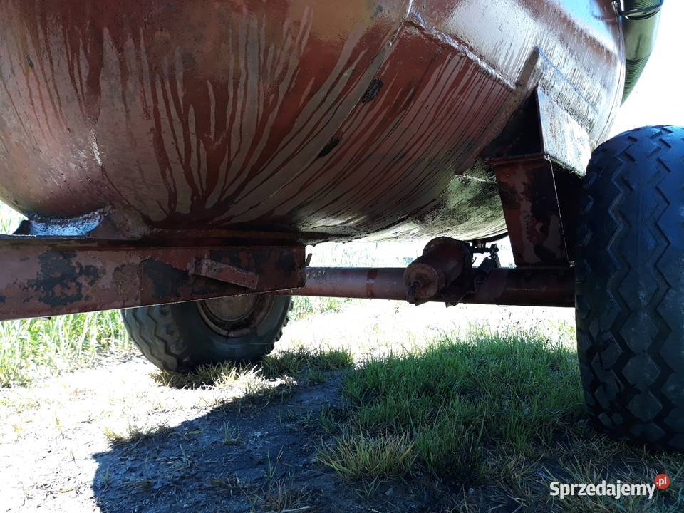 Beczka asenizacyjna 2000 l beczkowóz beczka na Bucze sprzedam