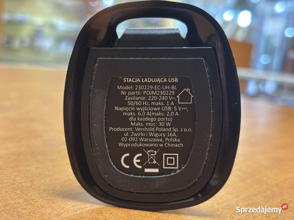 Stacja ładująca USB HYKKER czarna 30 W 5 wyjść