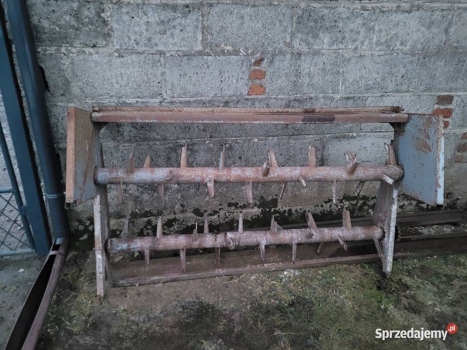 Aparat dwuwałkowy do rozrzutnika obornika Skulsk