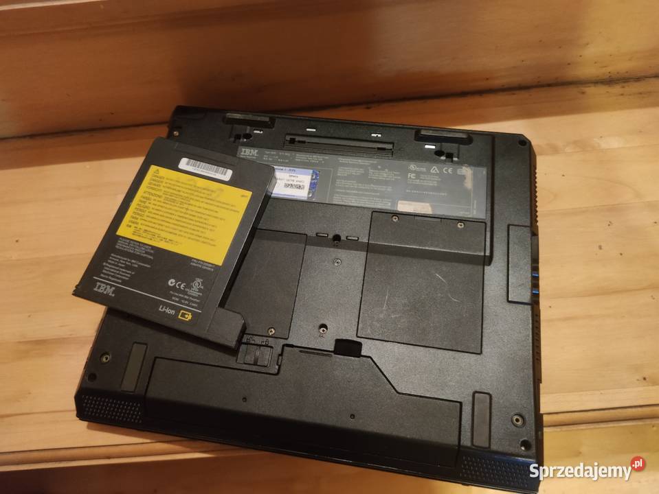 Retro Laptop IBM ThinkPad A31 dwie baterie Laptopy i netbooki sprzedam