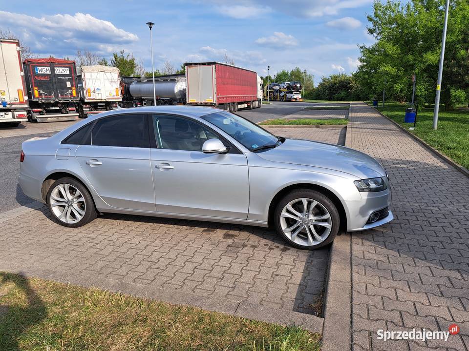 AUDI A4 B8 SEDAN Radlin