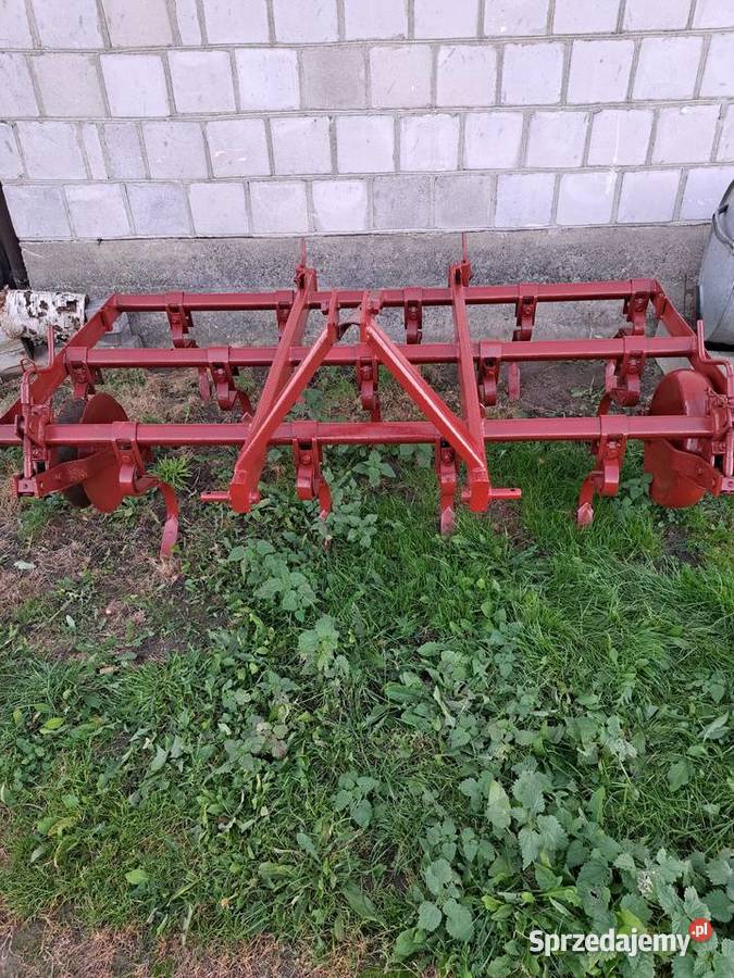 Kultywator 14 zębów