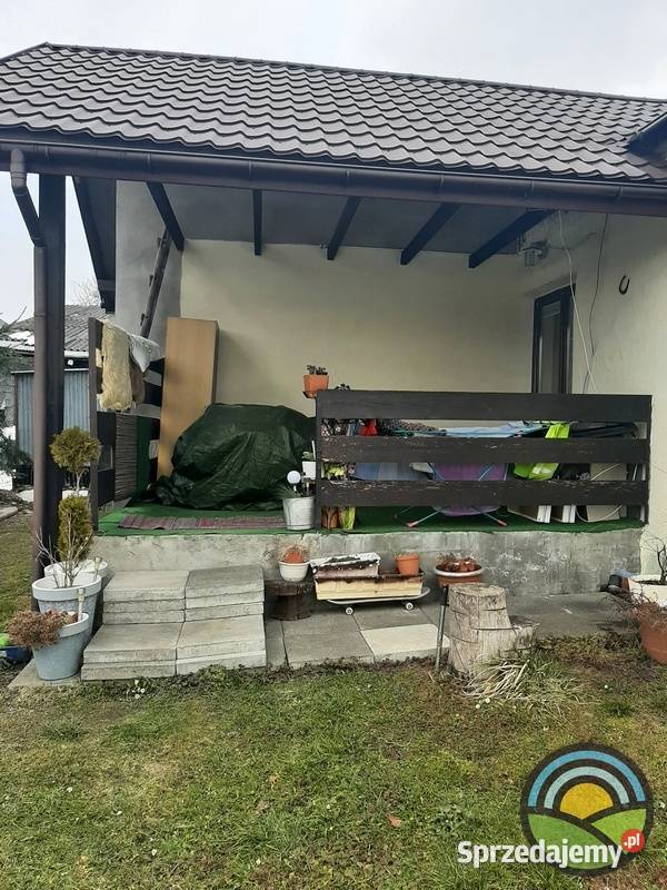 Bębło gm Wielka Wieś parterowy dom wolnostojący 928m2