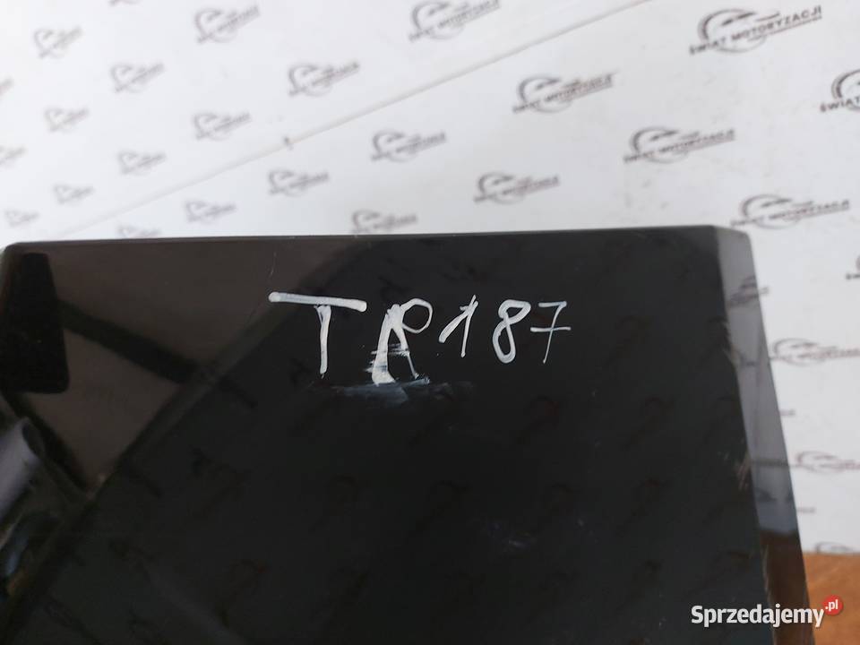 RENAULT MEGANE III 11r zderzak tył 850B20002R osobowe