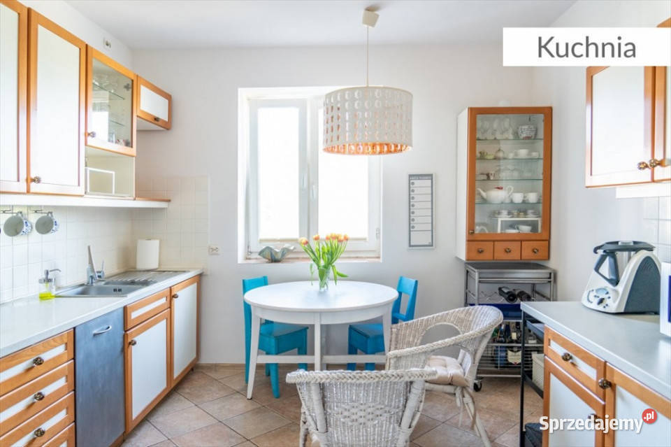 Do wynajęcia apartament 5 pokoi 132m2 metrze Rok budowy 1997 Warszawa