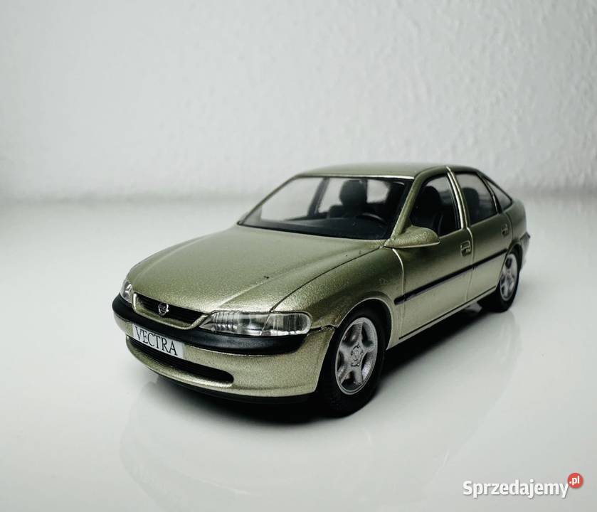 Opel Vectra B Liftback skala 143