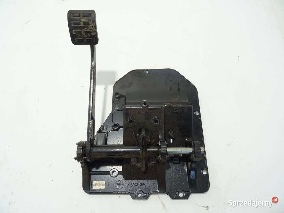 PODSTAWA PEDAŁÓW RENAULT TRUCKS T K033566 108