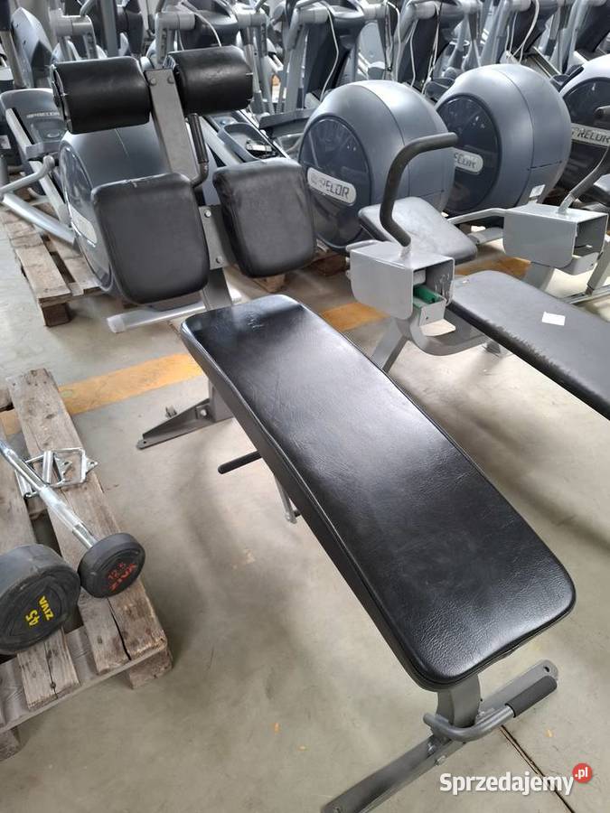 Ławka do ćwiczeń na mięśnie brzucha z regulacją Wałcz