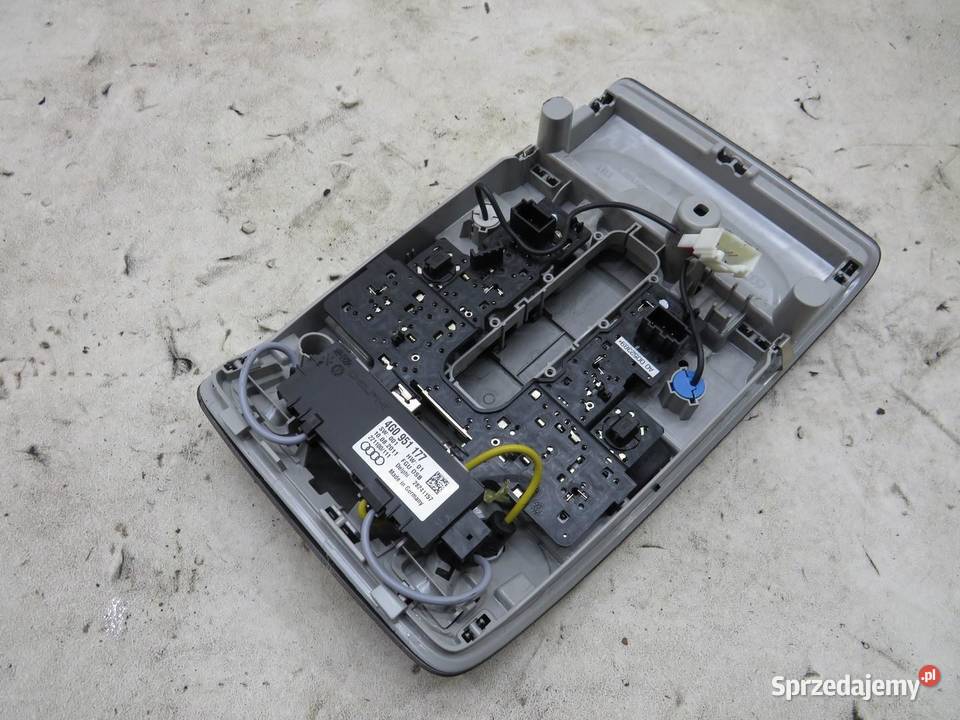 LAMPKA OŚWIETLENIA KABINY AUDI A7 4G 4G0951177 lubelskie