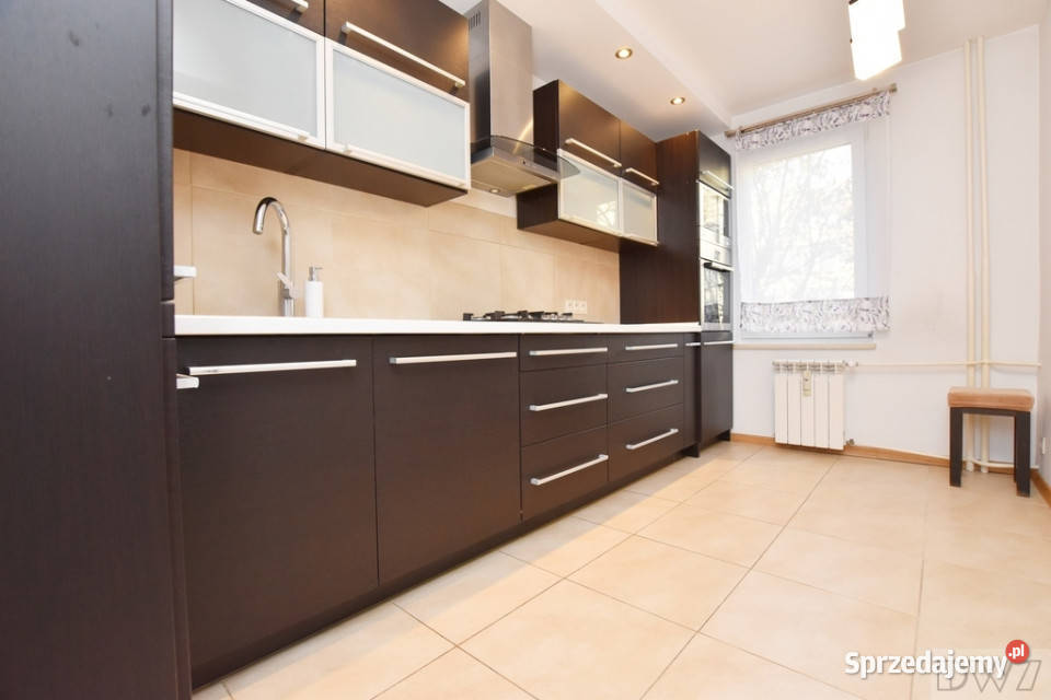 3 pokoddzielna kuchniabalkonDobrego Pasterza małopolskie Kraków