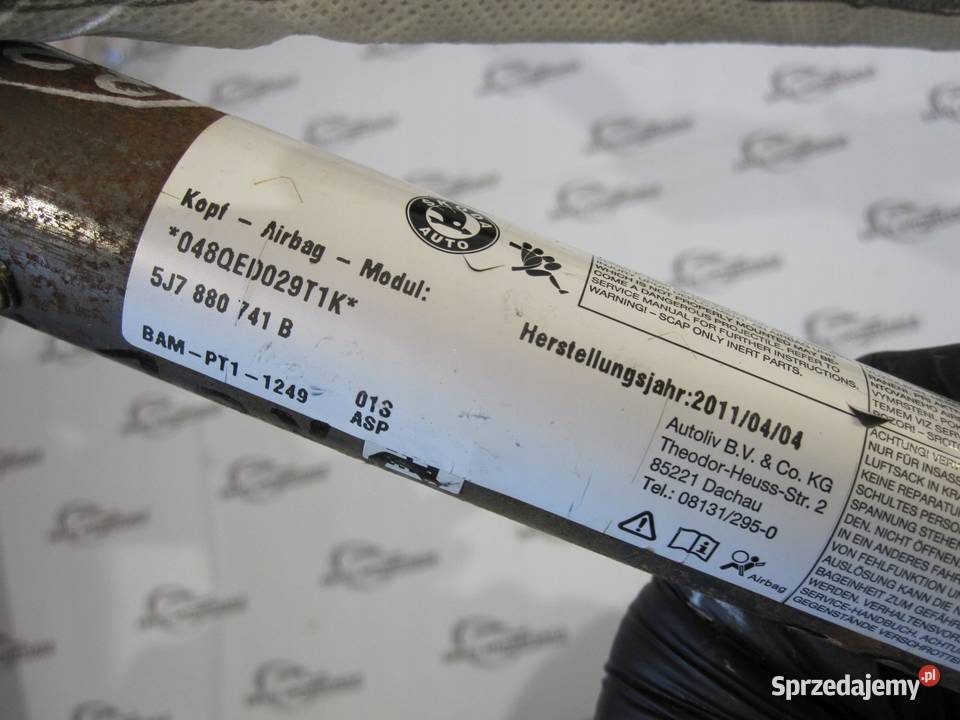 SKODA ROOMSTER LIFT 11r kurtyna prawa 5J7880741B osobowe