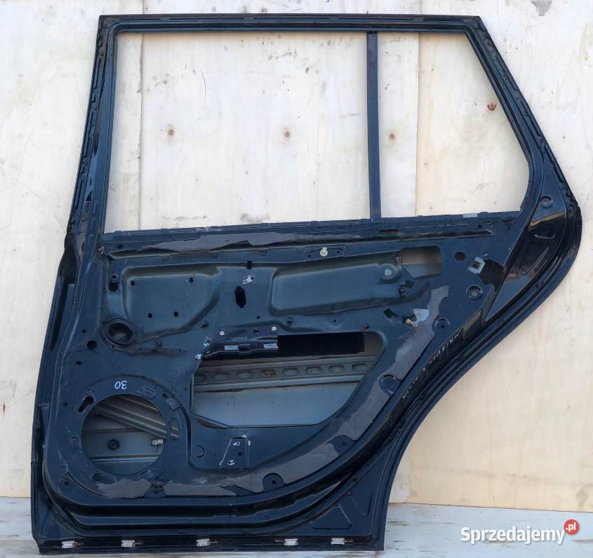 DRZWI PRAWY TYŁ MERCEDES EKLASA W211 KOMBI osobowe Skołoszów