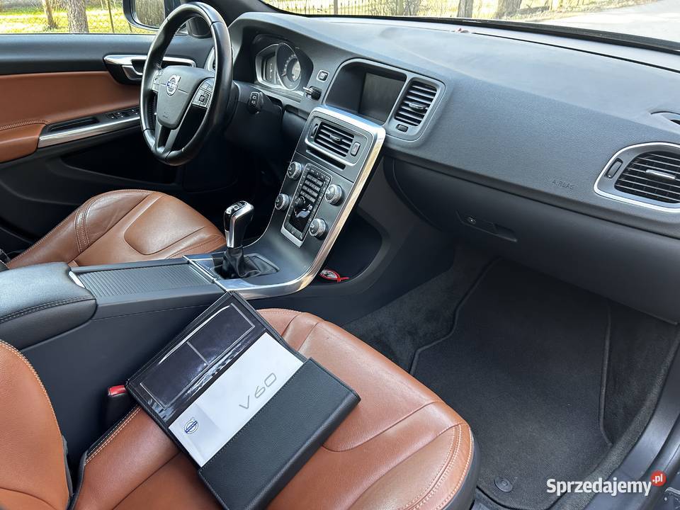 Volvo V60 D4 manualna Kaliszki