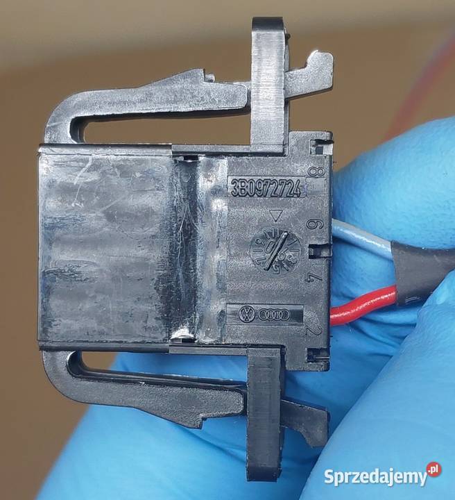 WIĄZKA KABEL ŚWIATŁOWÓD MMI VW AUDI 4E0973202 osobowe Mielęcin