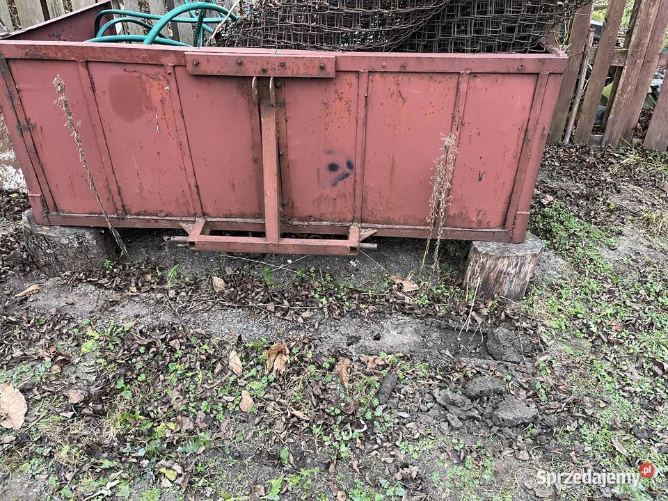 Skrzynia ładunkowa zawieszana do ciągnika nieuszkodzony Teresin