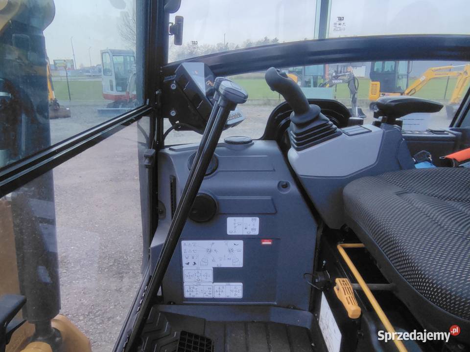 Minikoparka CAT 3016 lubelskie Ryżki