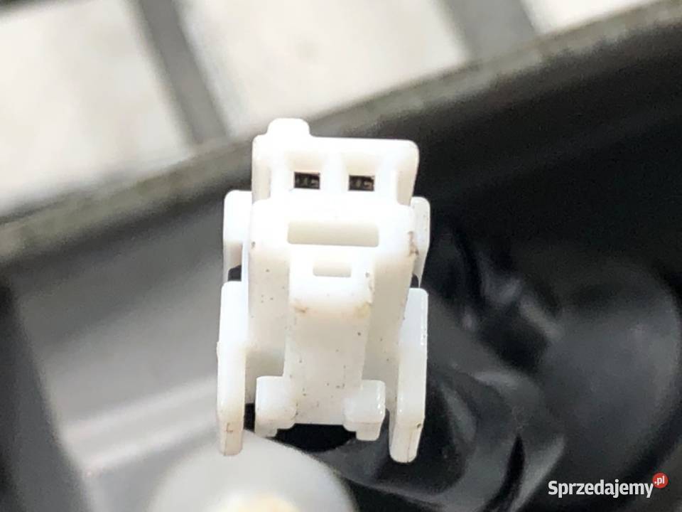 SPOILER ŚWIATŁO STOP CITROEN CCROSSER Hatchback osobowe sprzedam