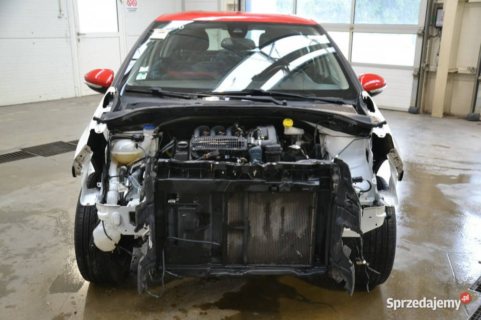 Citroen C3 12 benzyna 82 ROZKRADZIONY benzyna Kęty