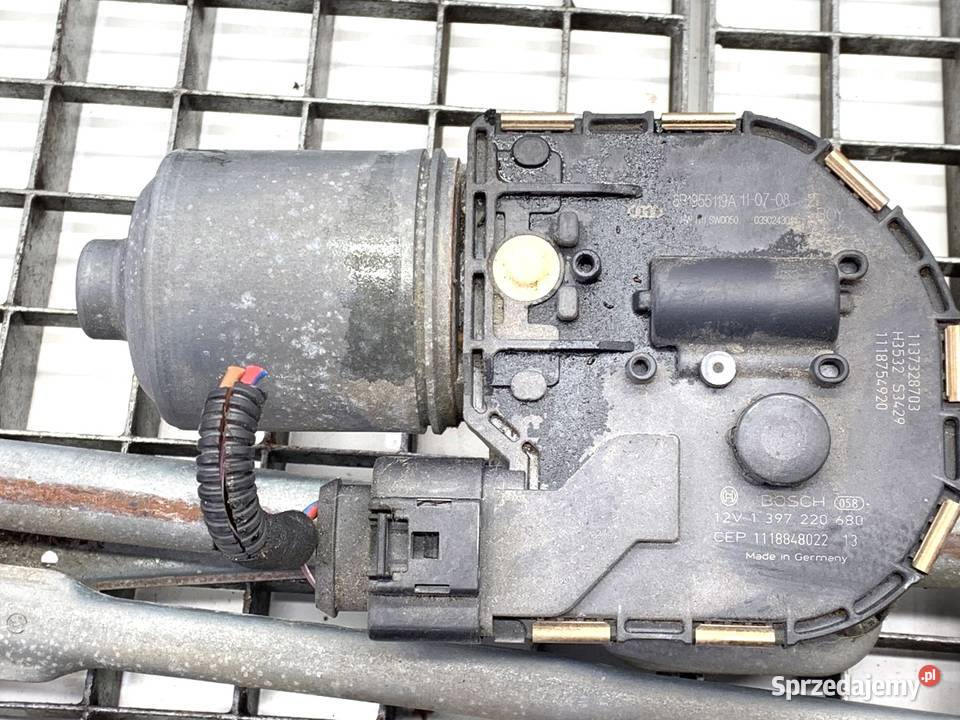 MECHANIZM WYCIERACZEK PRZÓD AUDI Q5 8R