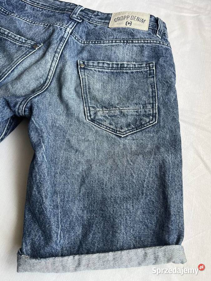 Męskie spodenki jeansowe CROPP krótkie rozmiar W Sochaczew
