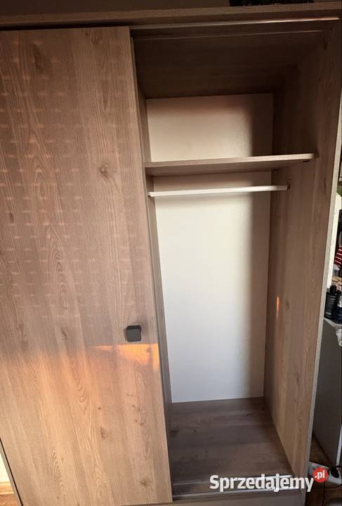 Komplet solidnych mebli Wrocław