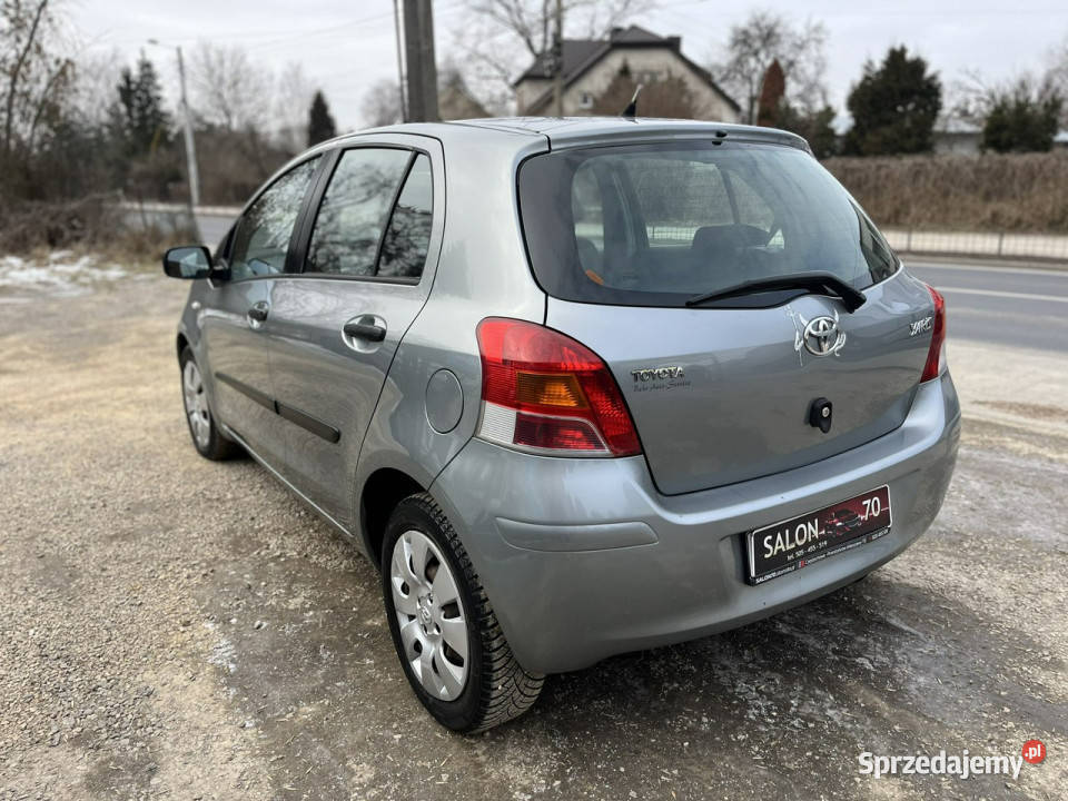 Toyota Yaris 13 1wł 56 Klima 6biegów El szyby Toyota śląskie Częstochowa sprzedam