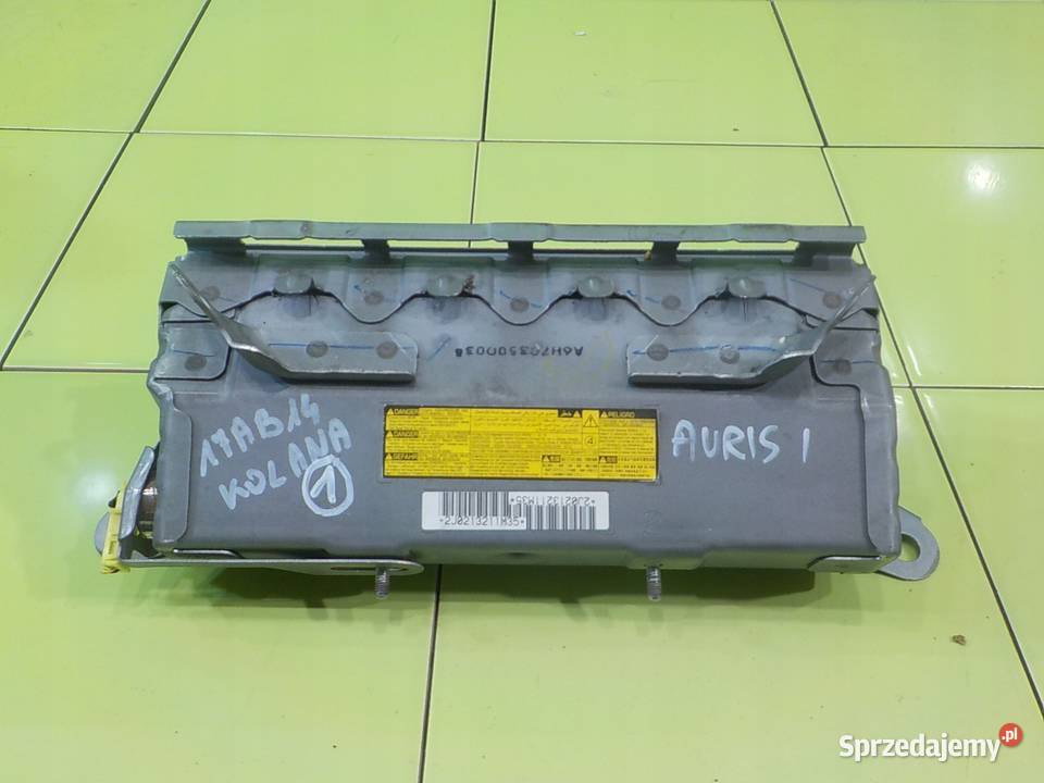 TOYOTA AURIS I LIFT 18 VVTI AUT 11r HB 5D AIRBAG Suków sprzedam