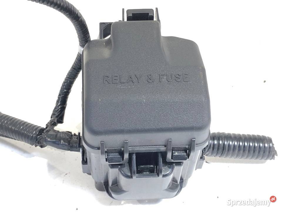 KLEMA PLUS TOYOTA COROLLA E21 828171AB10 20 152 podkarpackie