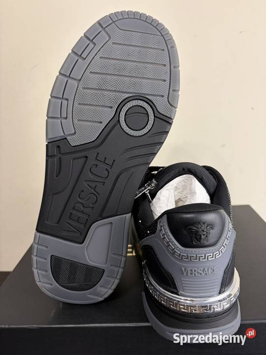 ButySneakersy Versace Biggie Basket Embellished