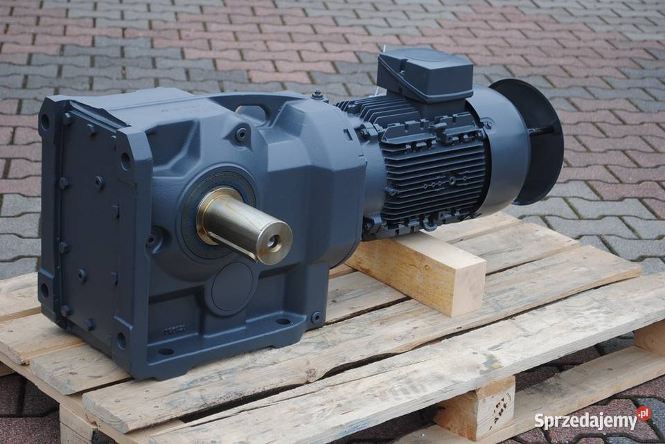 Motoreduktor kątowy 75kw 30obrmin z enkoderem Kargowa