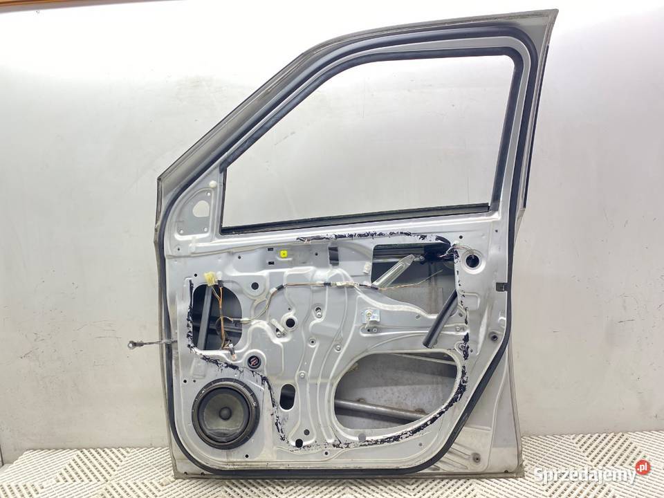 DRZWI PRAWY PRZÓD SUZUKI SWIFT III Hatchback