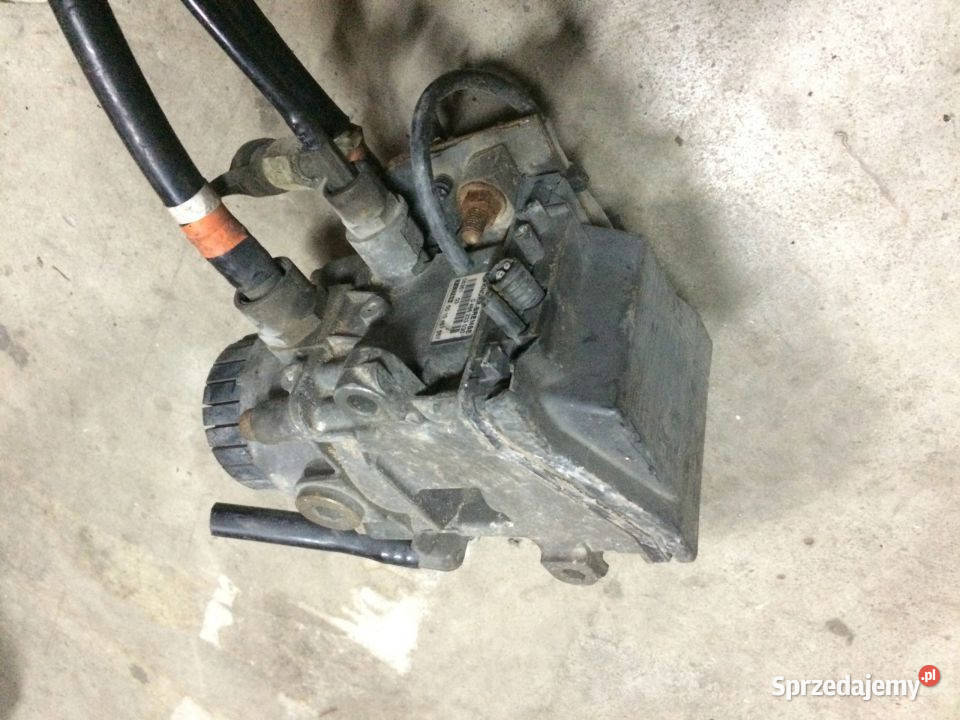 Modulator EBS Renault 5010457557 0486203030 ciężarowe Maszewo