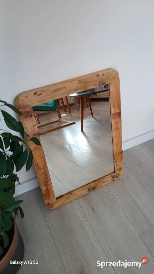 Duże lustro w drewnianej ramie Wałbrzych