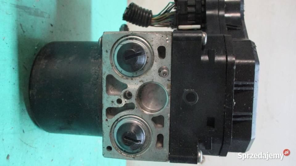 LEXUS IS II 22 D 06r pompa ABS 4454053040 osobowe
