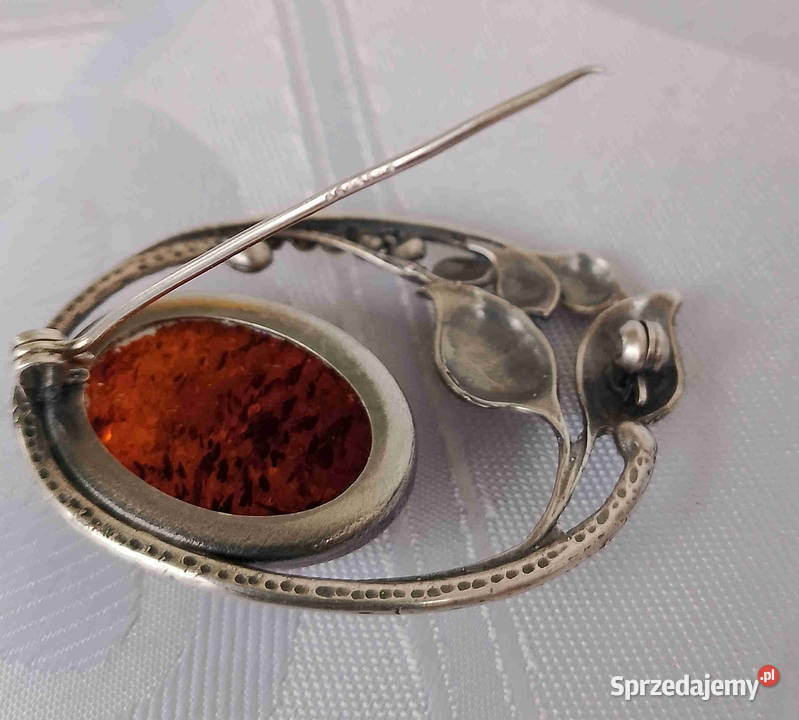 stara srebrna broszka z bursztynem srebro Suwałki
