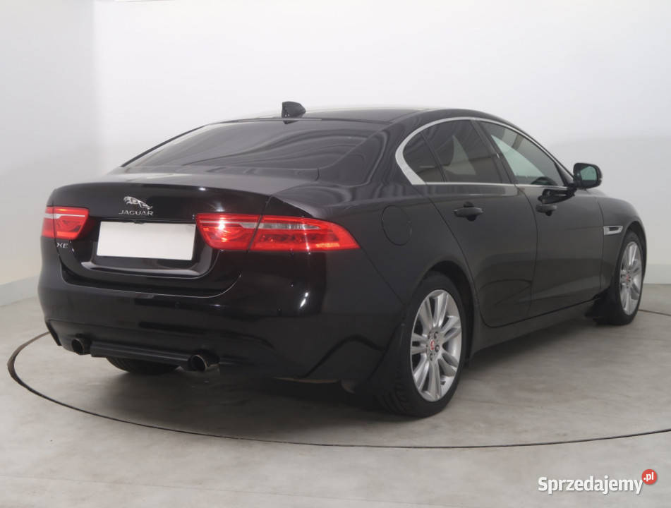 Jaguar XE 25t 146249km Bielany Wrocławskie