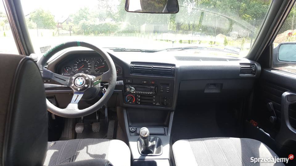 Sprzedam BMW E30 1990r 16lpg Zarejestrowany w Polsce Kraków