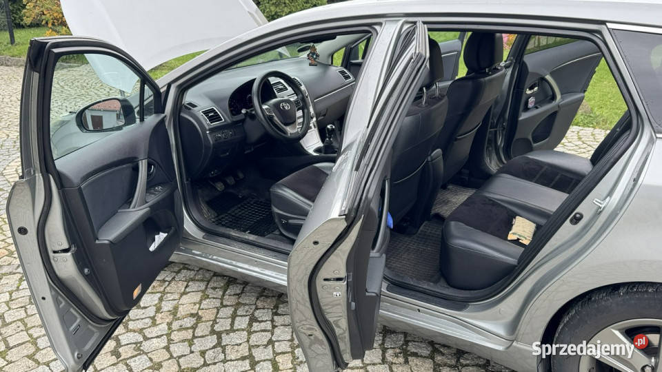 Toyota Avensis 18 Benz 147 z Niemiec GAZLPG Strzegom sprzedam