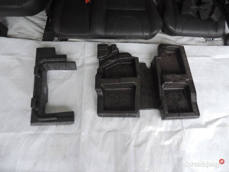 FOTELE SKÓRA KOMPLET BOCZKI FORD KUGA MK2 1216