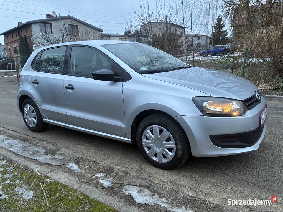 Volkswagen Polo 6r 2013 nieuszkodzony Orzech