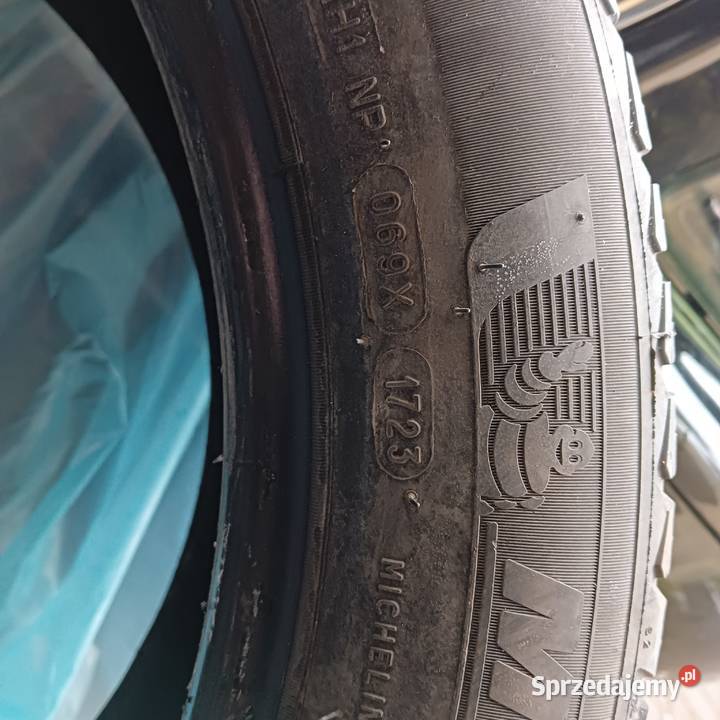 Opony wielosezonowe 23550R18 Michelin Poznań sprzedam