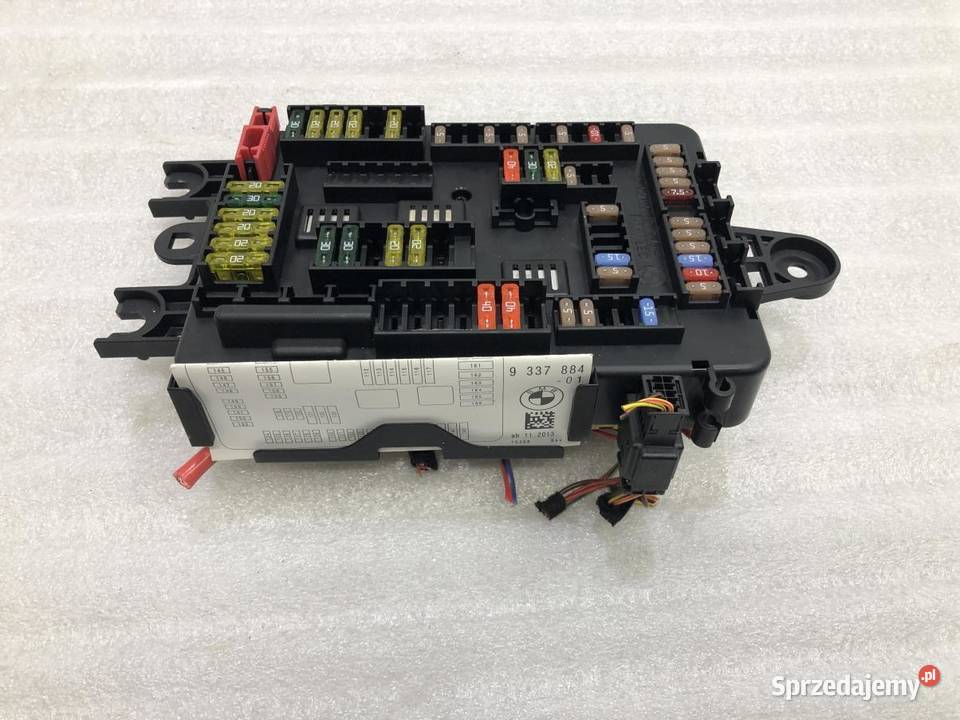 SKRZYNKA BEZPIECZNIKÓW BMW F30 F31 9337880