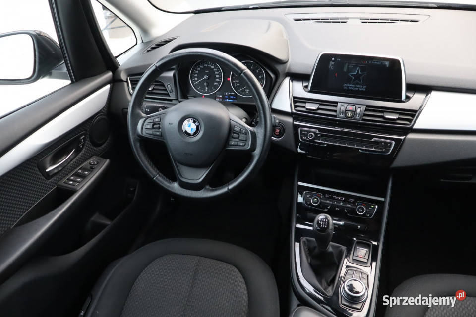 BMW 2 Active Tourer 218i Active Tourer wielofunkcyjna kierownica Zabrze