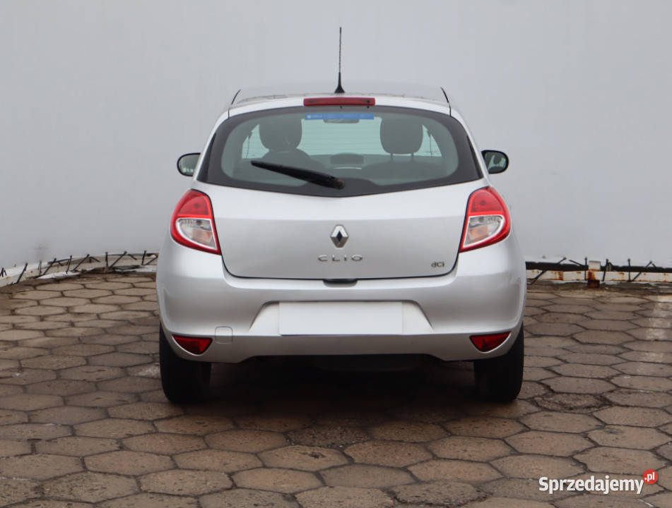 Renault Clio 15 dCi nieuszkodzony