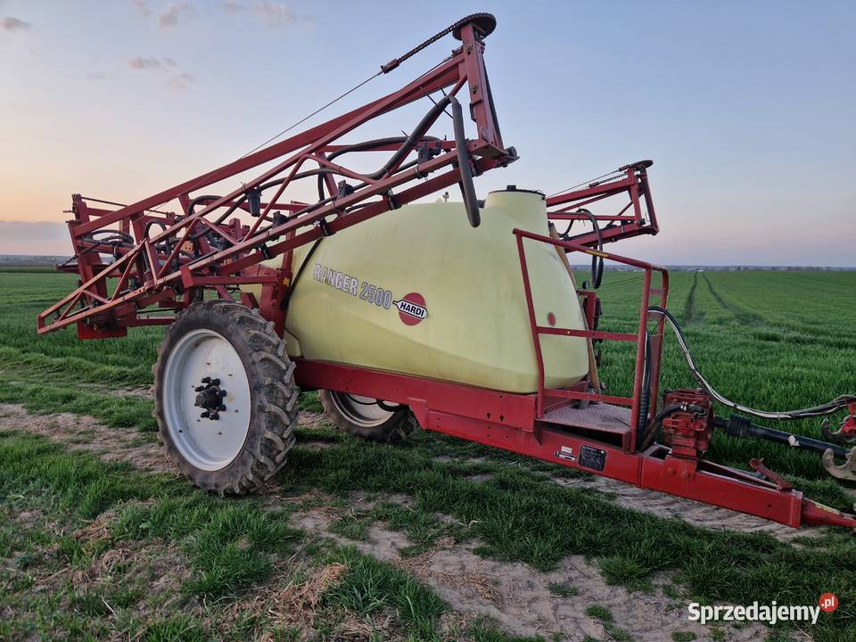 Opryskiwacz ciągany HARDI RANGER 2500 l 18m Ostrowiec Świętokrzyski