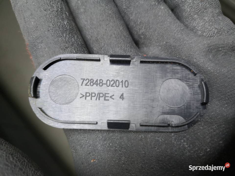 Zaślepka podłokietnika kanapy tylnej Toyota