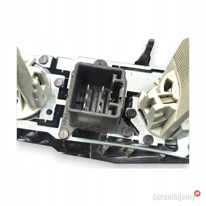 LAMPA PRAWA Volvo V70 II XC70 LIFT LED 20052007 Chełm sprzedam